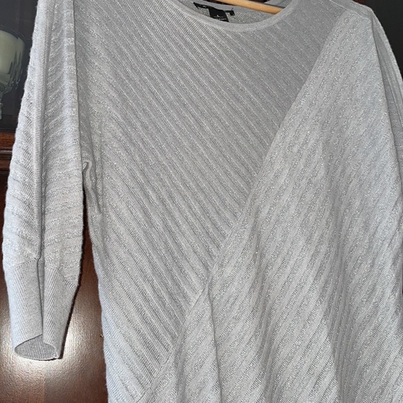 White House Black Market Size Large Long Sweater - Picture 6 of 8